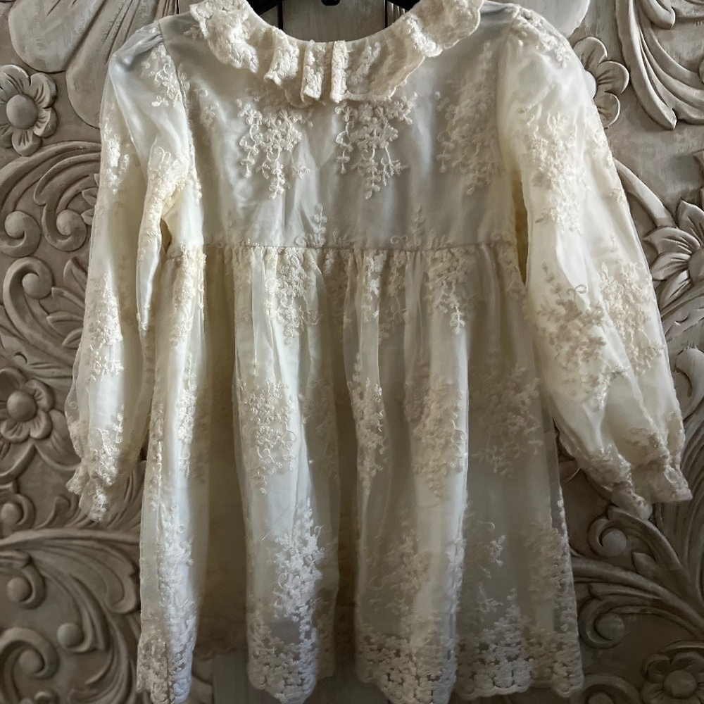 Holiday lace dress, 2-3 yo